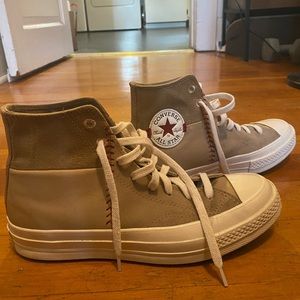 Womens tan leather converse - size 8.5 never worn